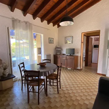 بيت للعطل Maison Cri-cri A *