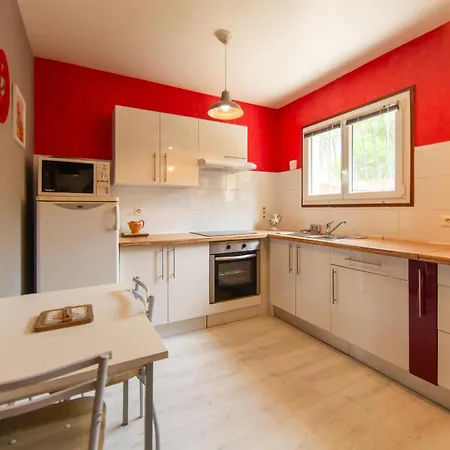 Maison Cri-cri A آريس